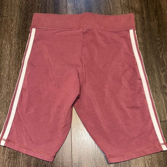 Adidas (Medium) Coral Biker Shorts - Picture 4 of 5